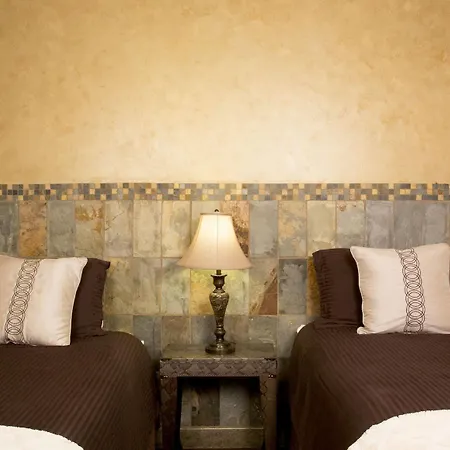 Luxx Boutique Hotel