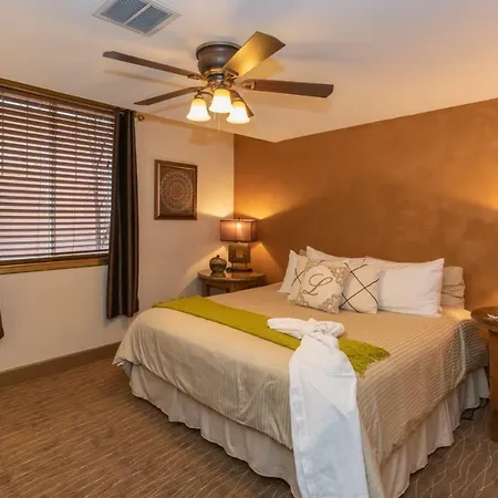 Hotel Luxx Boutique 3*