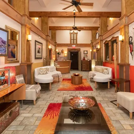 Luxx Boutique Hotel