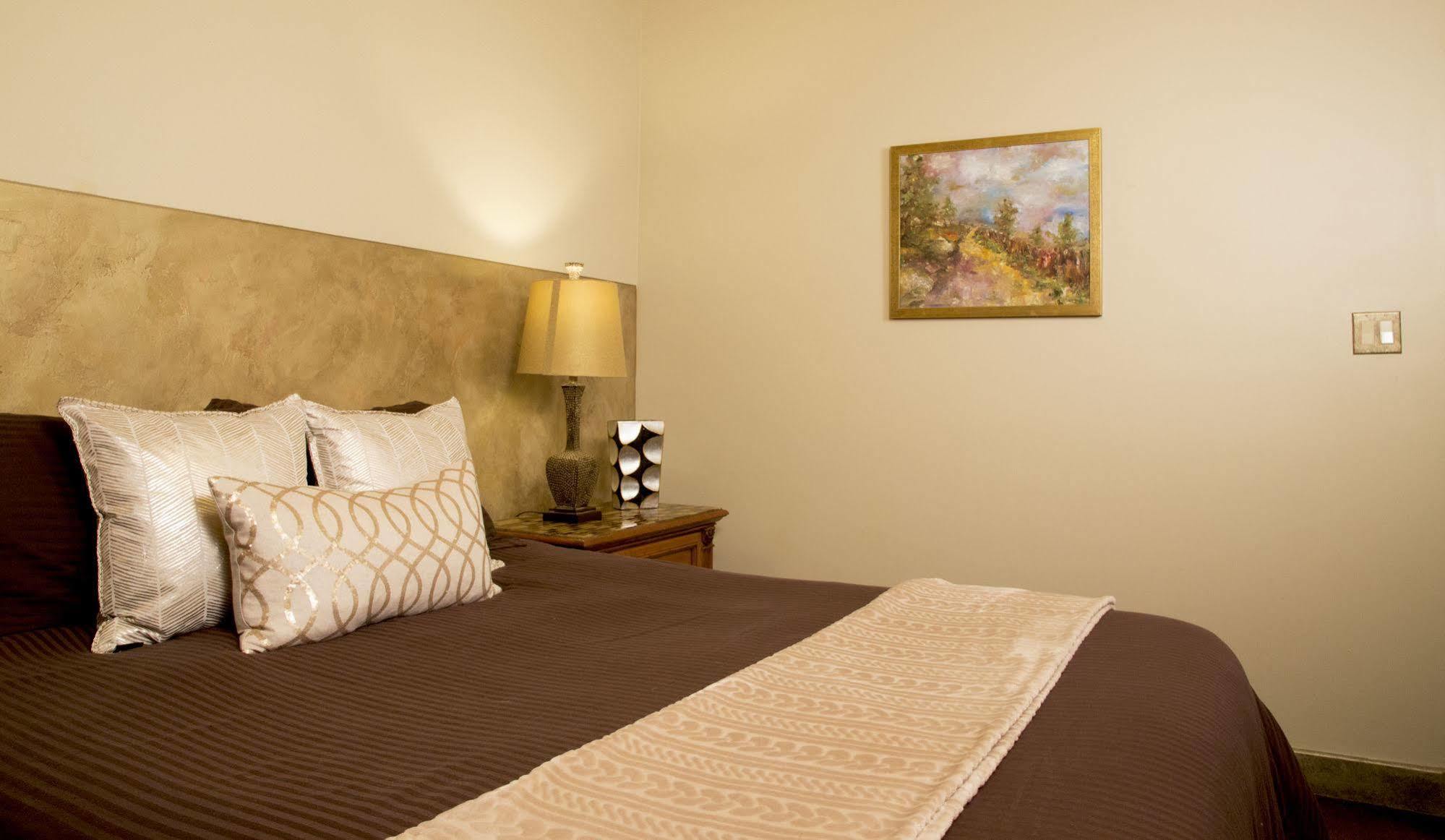 Luxx Boutique Hotel